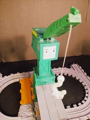 THOMAS & FRIENDS Take N Play Along CRANKY Crane Train PLAYSET 2009