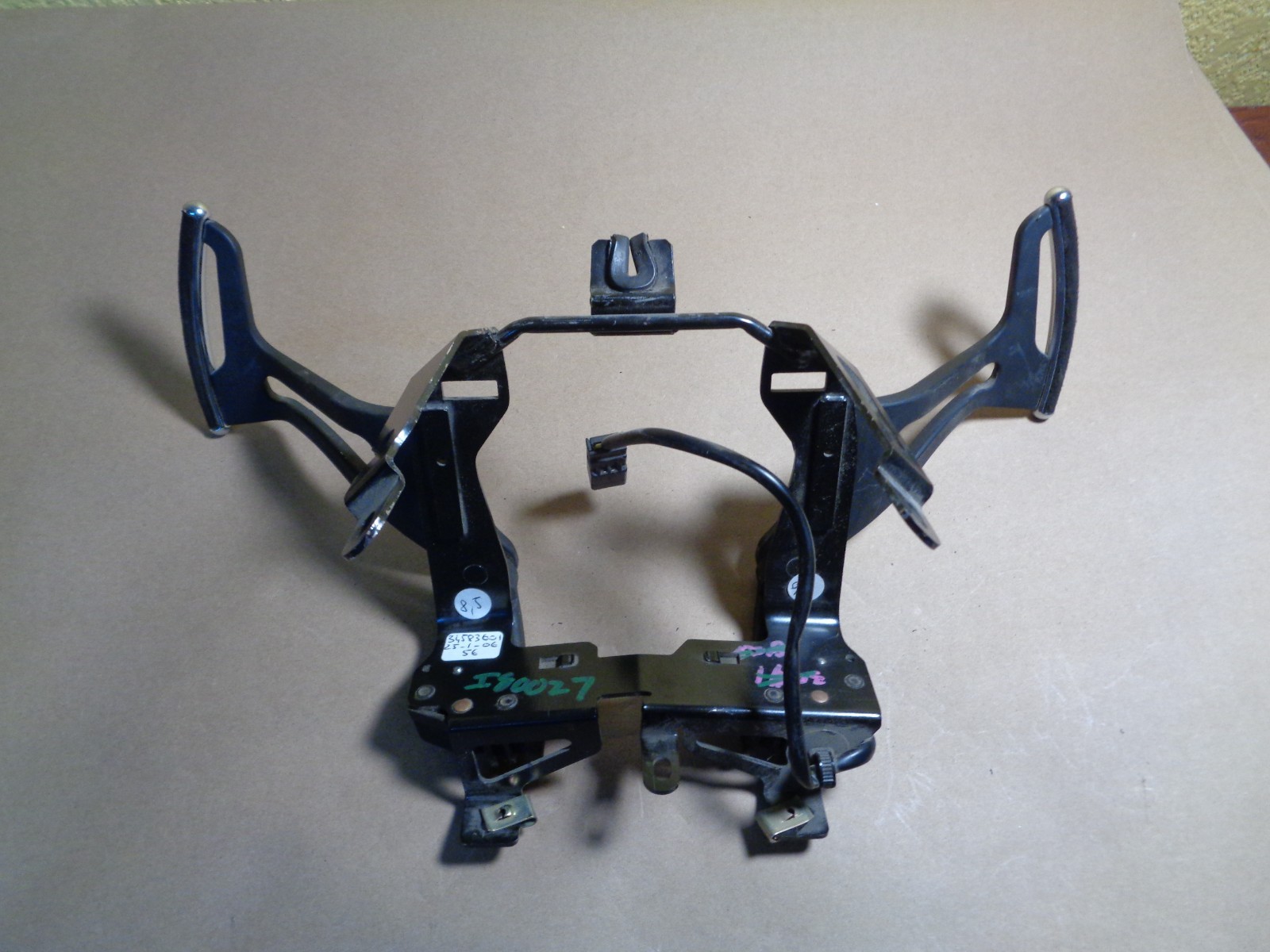 Maserati Quattroporte Paddle Shifter Lever Set PartF # 201542