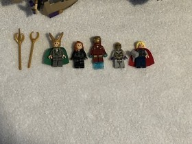 Used LEGO Marvel: Quinjet Aerial Battle (6869)