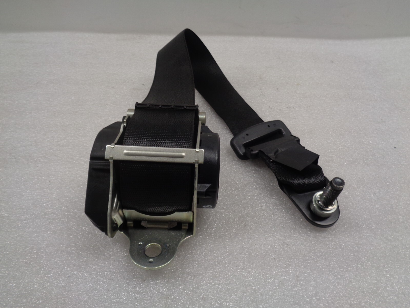 14-17 Maserati Ghibli Rear Left Side Seatbelt Seat Belt Retractor OEM AK2308333