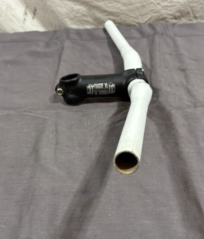 Barra elevadora de descenso Truvativ Hussefelt 665 mm de aluminio blanco 3T 110 Forgie XL potencia Foto 3 de 4