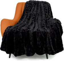 Luxury faux fur decorative throw, double-sided soft and plush blanket