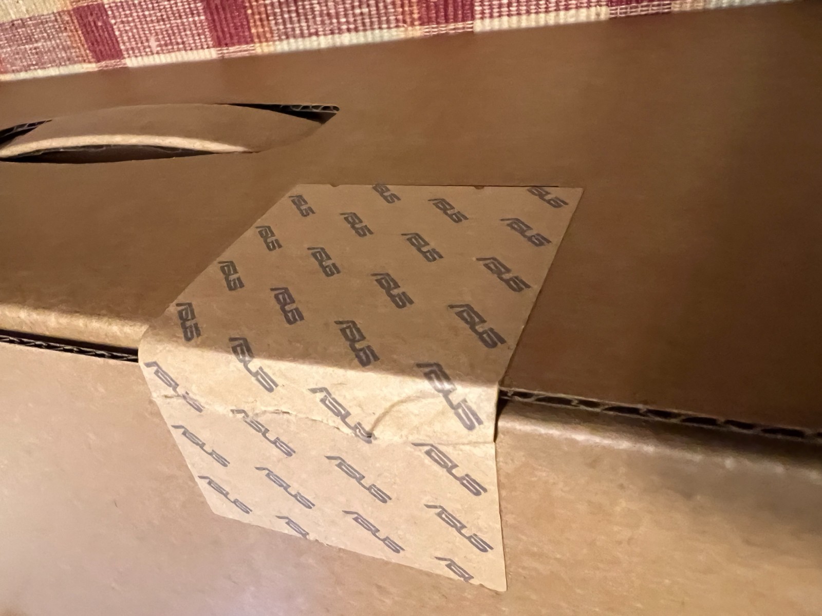 ASUS UX8406CA-PS99T, 14-Inch Laptop, with Intel Core Ultra 9 285H, 1 TB SSD (Solid State Drive), Windows 11 Home