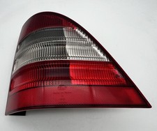 Rückleuchte rechts MERCEDES M-Klasse (W163) Vor Mopf A1638200264