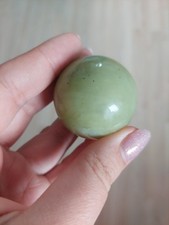 Schöne Grüne Jade Kugel