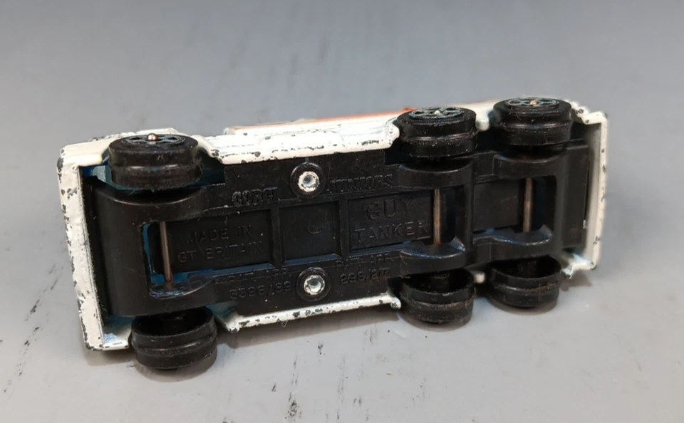 Corgi Juniors 14 Guy 'Esso' Petrol Tanker 1973 - Image 4 of 4