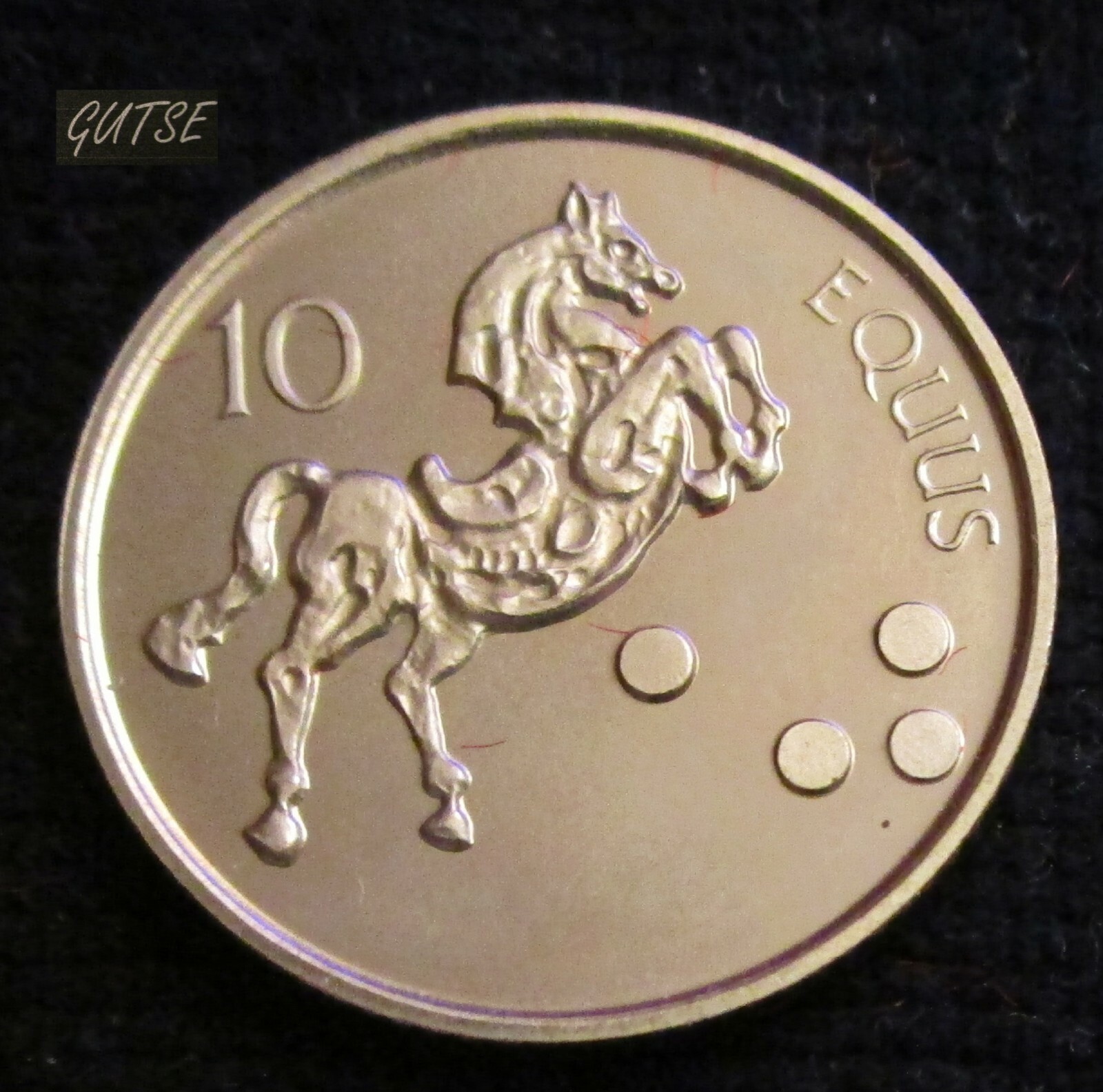 Foto 1 di 2