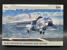 Sword 1/72 SW72150  RF-8G Photo-Recon Crusade...