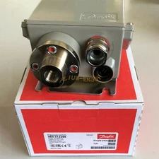1PCS New Danfoss Pressure switch KPS47 060-312266 In Box Quality assurance