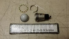 NOS Dialight Oiltight Pilot Light Indicator 103-3101-05-103 1" White Lens