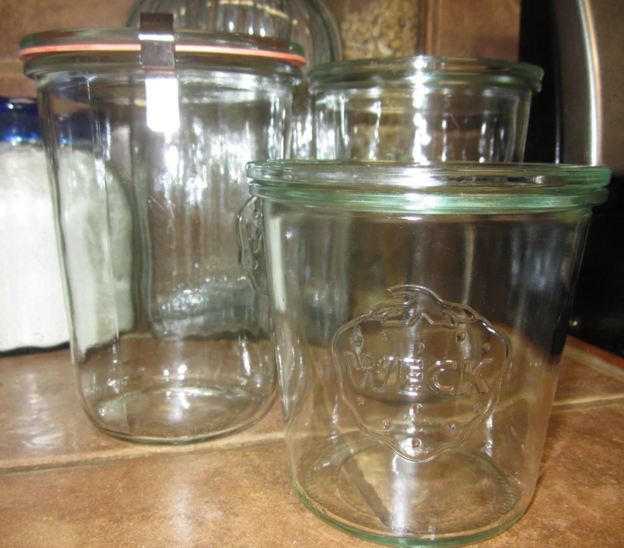 MCM~WECK RUNDRAND-GLAS 100 STAWBERRY EMBOSSSED GLASS JARS 2-850 & 1 580 W/LIDS
Opens in a new window