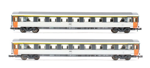 PAAR 513103 SNCF 1. KLASSE PERSONENWAGEN REISEZUGWAGEN von TRIX "N | Condition: Used