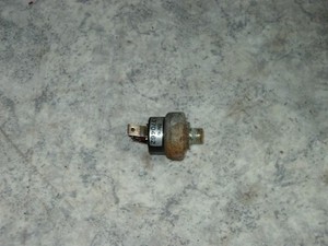 BMW 64531390070, 1370462