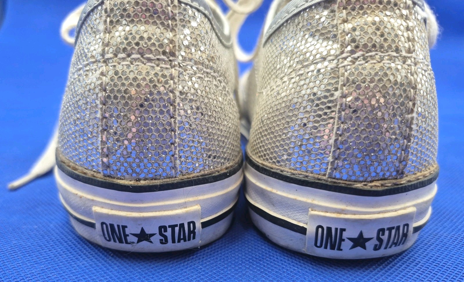 Converse One Star Silver Glitter Low Top Sneaker Junior Girls Shoes Size 4 thumbnail 5