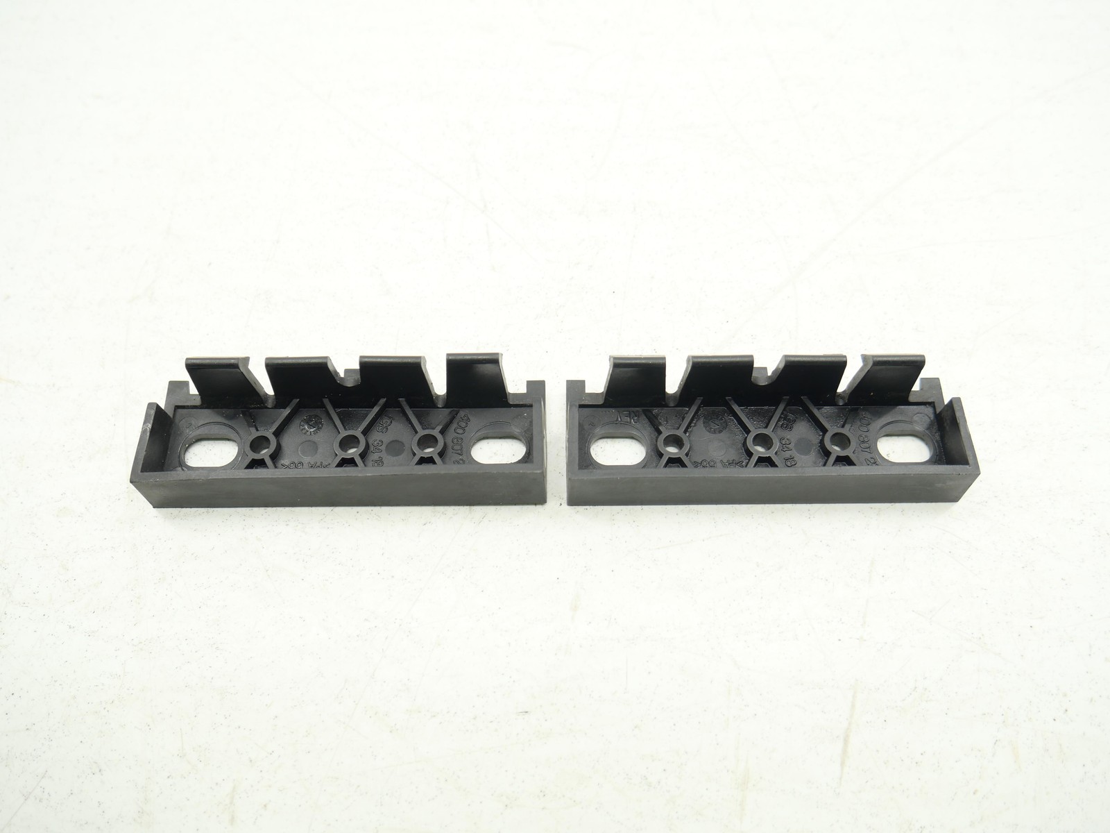 Used Left Right Rocker Panel Skirt Bracket Set Lamborghini Gallardo LP570 OEM