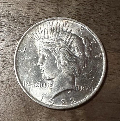 1922 US Peace Silver Dollar $1 nice Uncirculated Coin!  No reserve