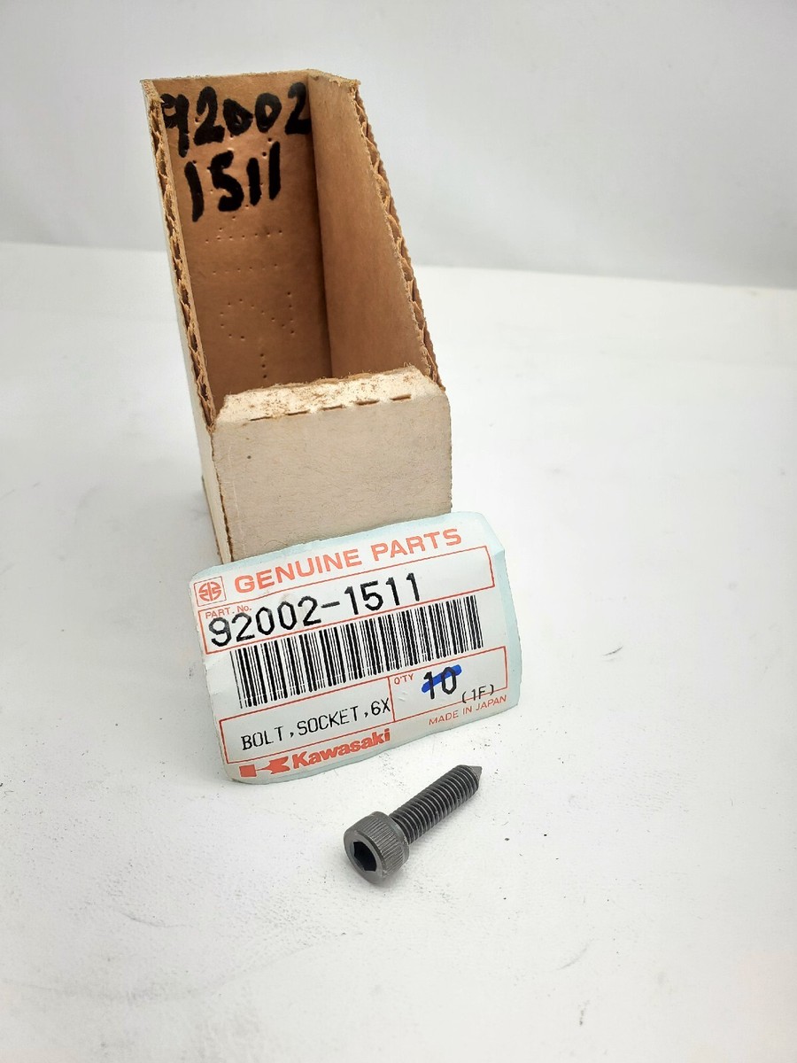 NEW 85-97 Kawasaki ZX600 NINJA 600R BATTERY CASE SOCKET 6x24 Bolt