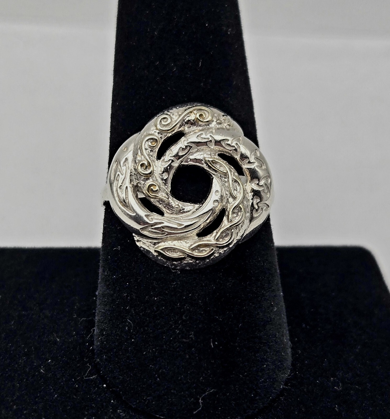 VTG JMH Sterling Silver Ireland Ring Round Paisley Celtic Knot Swirl Sz 8 - 4.4g