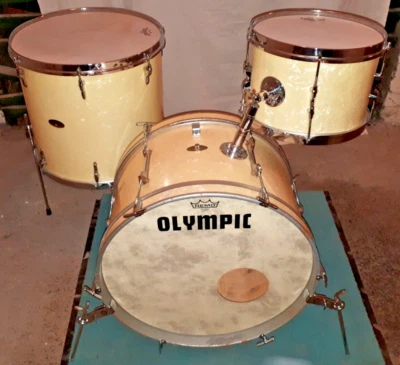 Olympic by Premier Vintage Drum Set Vintage Silk Pearl Wheit Foliert 20",12",16" - Bild 1 von 4
