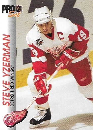 1992-93 Pro Set #39 Steve Yzerman