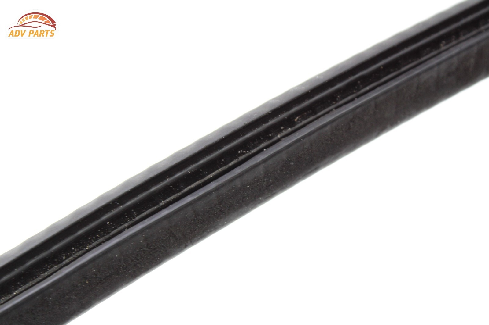 2017 - 2020 BENTLEY BENTAYGA LEFT SIDE DOOR BODY LOWER WEATHERSTRIP SEAL OEM