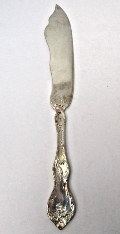 Antiguo cuchillo de pescado de plata esterlina Reed & Barton Les Cinq Fleurs con monograma Foto 3 de 4