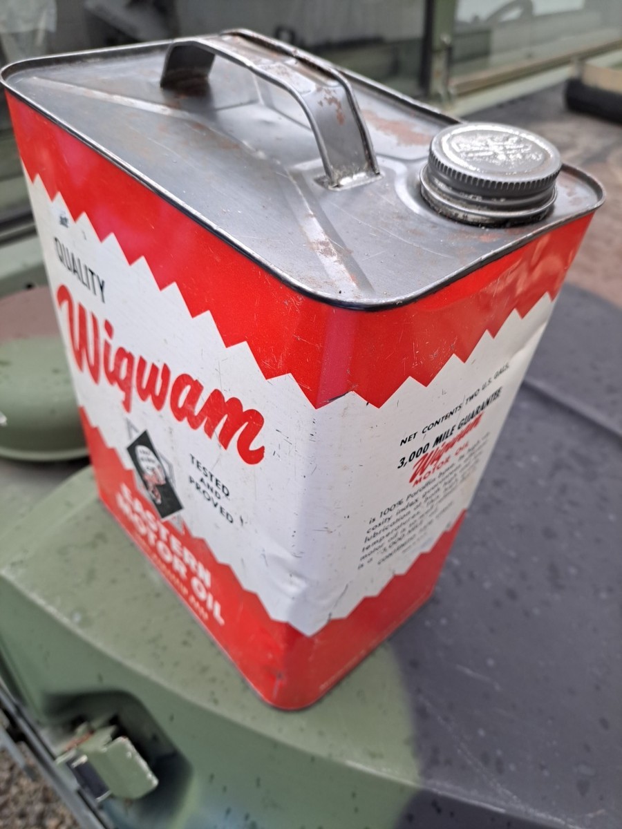 Vintage EASTERN WIGWAM MINTLINE Motor Oil 2 Gallon Can Tin Garage