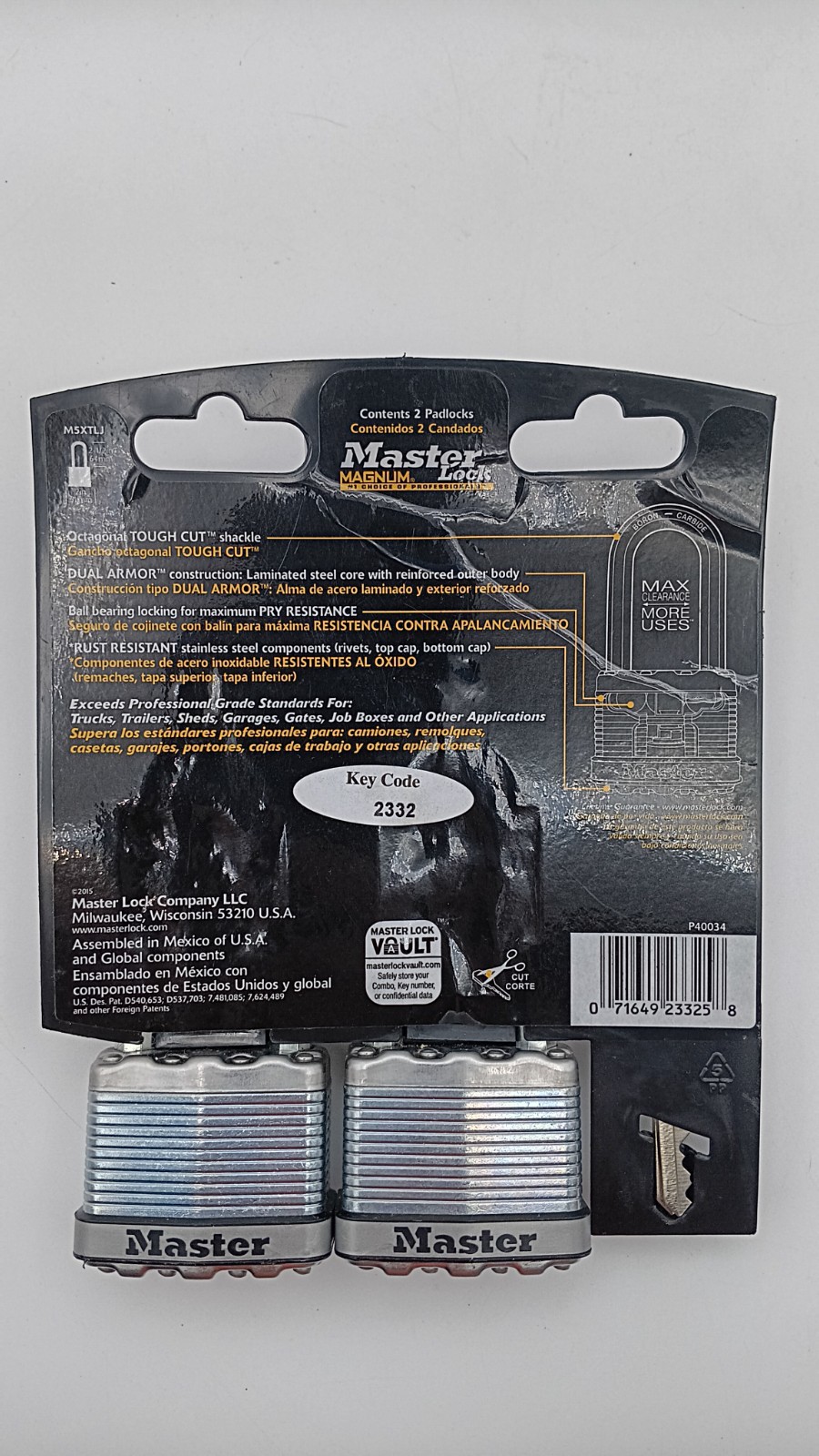 Master Lock Magnum Best Cut Resistance 2-1/2 in x 15/16 in
