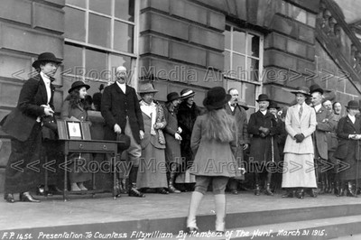 gzz-71 Präsentation an Gräfin Fitzwilliam, Wentworth Woodhouse 1915. Foto