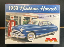 Moebius 1953 Hudson Hornet 1:25 scale model car kit 1200 new sealed