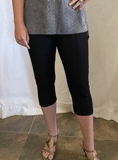 2X/3X Jegging Capris By Leggings Depot. Deep Black Color With Back Pockets