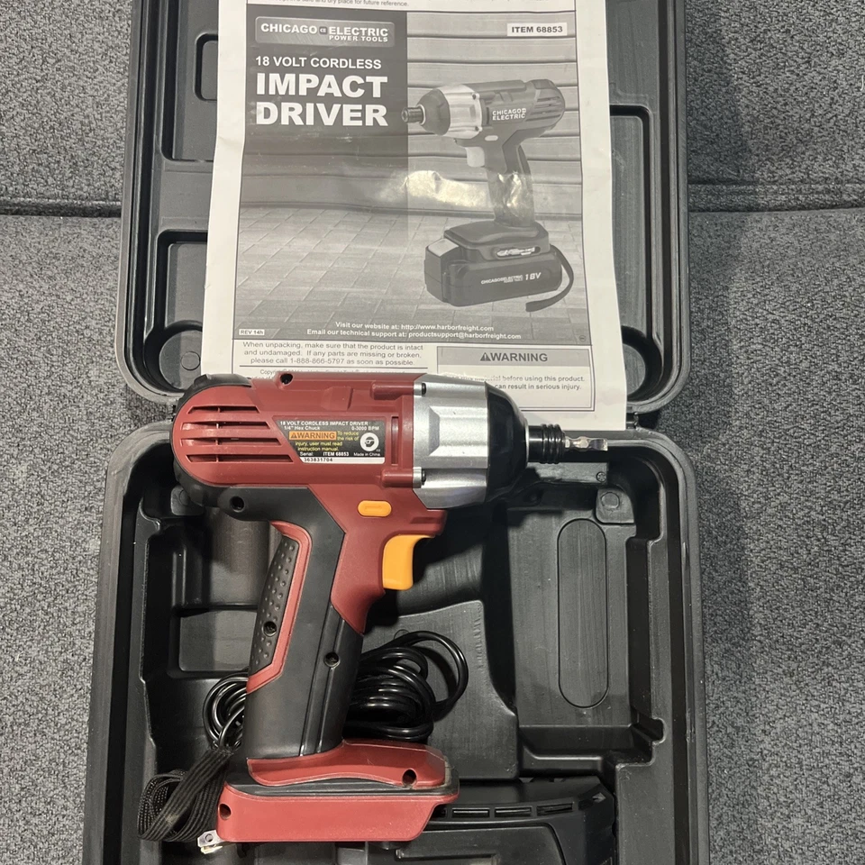 "Destornillador de impacto hexagonal inalámbrico Chicago Electric 18 voltios 1/4"" 1 batería incluida" Foto 4 de 4