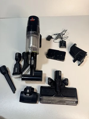 Bissell  vacuum cleaner with accessories Cordless 3789X & Battery W/Charger - Image 1 of 4