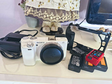 Sony Alpha a6000 Spiegellose Systemkamera Body Weiß, Super Zustand