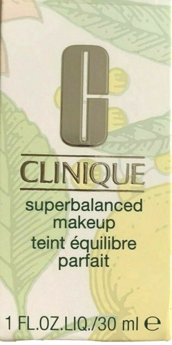 Base de maquillaje Clinique Superbland # 15 dorada normal a aceitosa