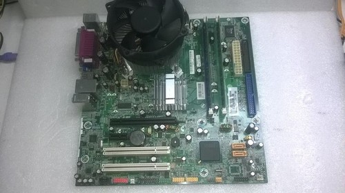 Scheda Madre LENOVO 45R7727 PEW 805 LGA775 Chipset 946GZ Cpu Core Duo Ram 4Gb - Foto 1 di 6