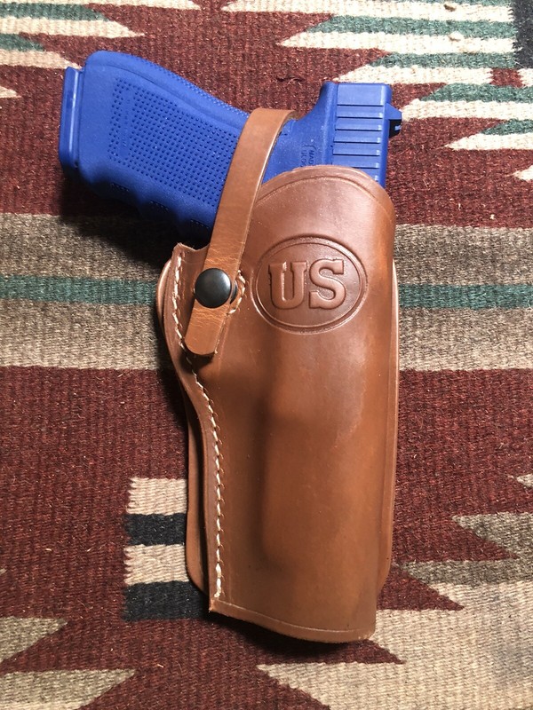 Leather Open Top Western Style Field Holster FITS MODELS: Glock 17 / 22 with US