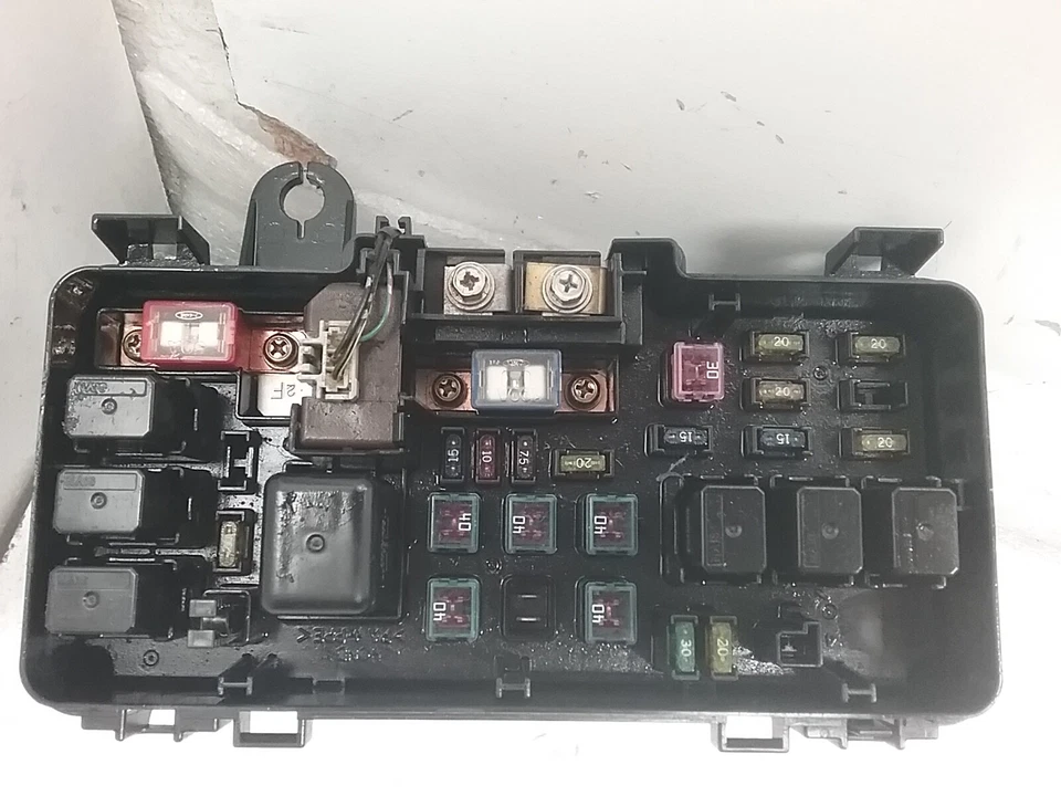 Módulo relax caja de fusibles Honda Accord 1998-2002 (2,3 L automático 4 puertas) Foto 2 de 4