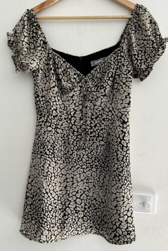 LULU & ROSE Size M 10 12 Animal Print Ines Off Shoulder Lined Dress - Picture 1 of 8