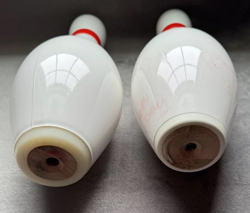 ボウリングピン USA製品 ハッピーバースデー 2本です。 ボウリングピン