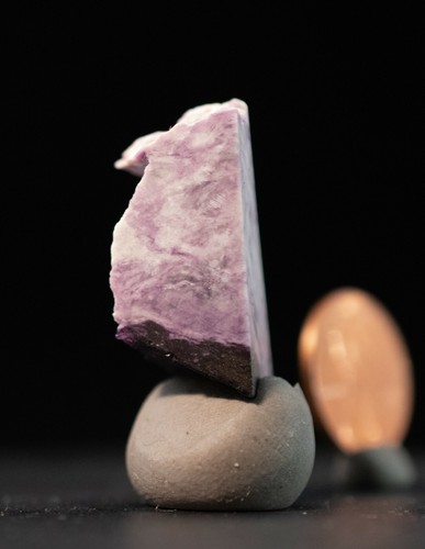 Kammererite gem rough kammererite healing Purple kammererite lapidary rough - Picture 6 of 9