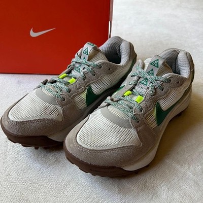 Women 6.0US Nike Acg Locate Green Sneaker Original Collection Outdoor