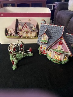 Department 56 Hearts & Blooms Cottage Set Lighted House Swing Scene Retired