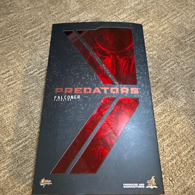 Hot Toys Predators Falconer Predator Figure - Predator Franchise Collectible
