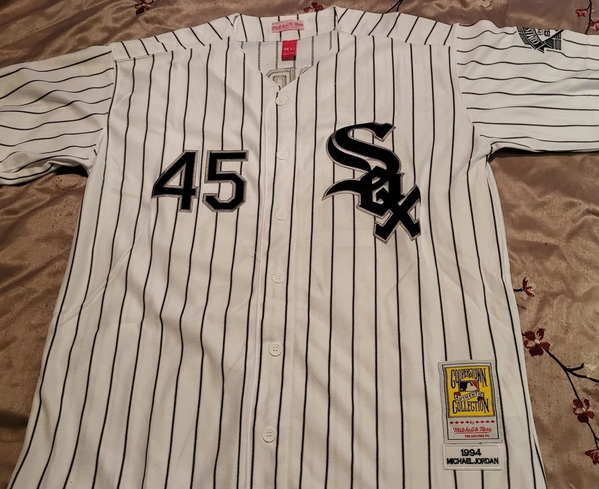 Preços baixos em Michael Jordan Chicago White Sox Camisas de fãs