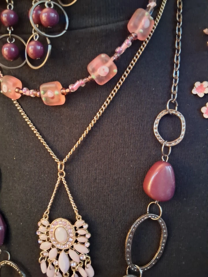 Lot Of 10 Purple/Pink Mixed Jewelery Flamingos Owls - Image 4 of 4