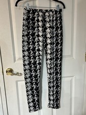 Just Cozy Women  s Fur Lined Leggings. Size 4-12 Fits Most Houndstooth