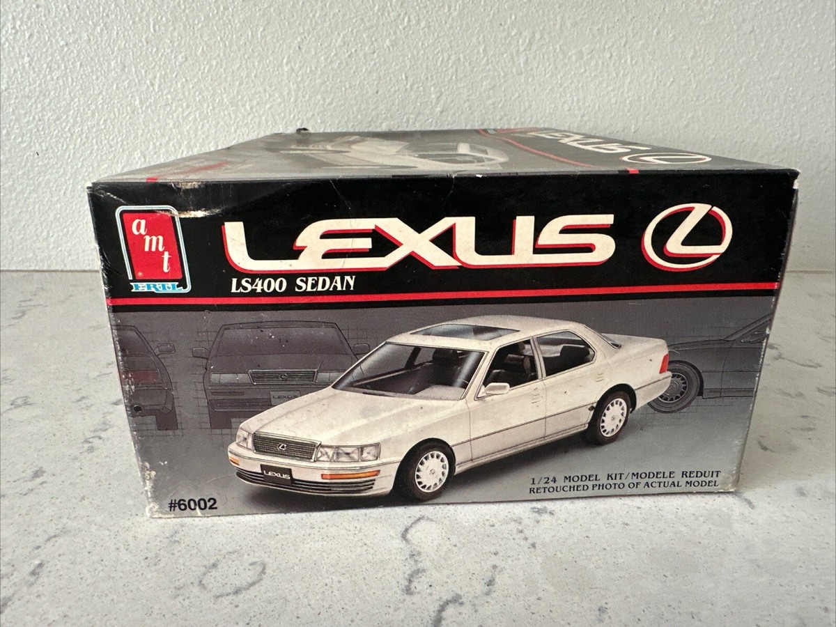 AMY 1:25 Lexus LS400 Sedan ~ plastic model kit - Read 36881060024