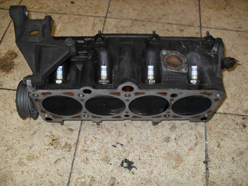 VW Zylinderkopf A vom Corrado G60 mit bearbeiteten Einlasskanälen