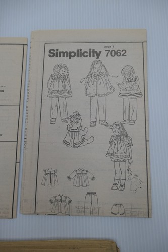 Simplicity 7062 Toddler Tops Apron Sundress Pants panties Vintage 1985 Part cut - Picture 17 of 17